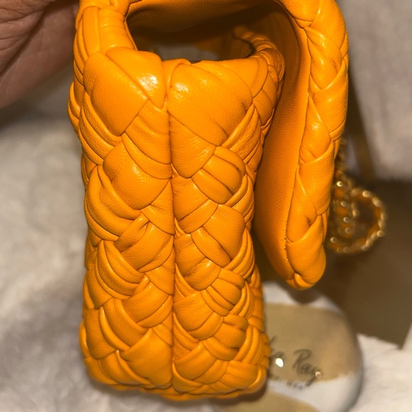 Tory‎ Burch Britten Woven Small Shoulder Bag - Picture 15 of 16